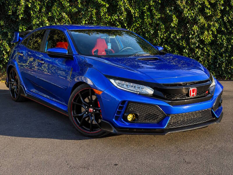 honda civic hatchback 2017 SHHFK8G76HU202780 image honda civic hatchback 2017 SHHFK8G76HU202780 image